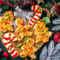 Weihnachtliche Mini-Pizzen